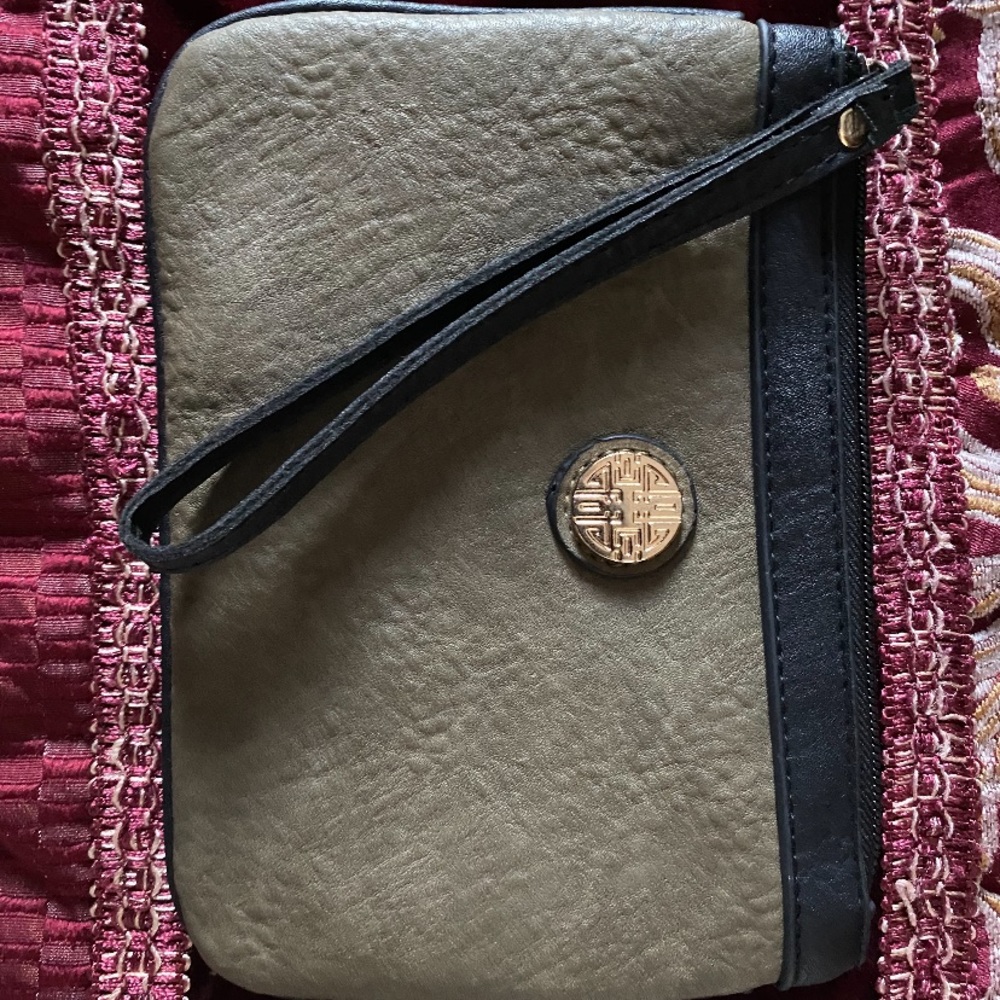 Hand purse